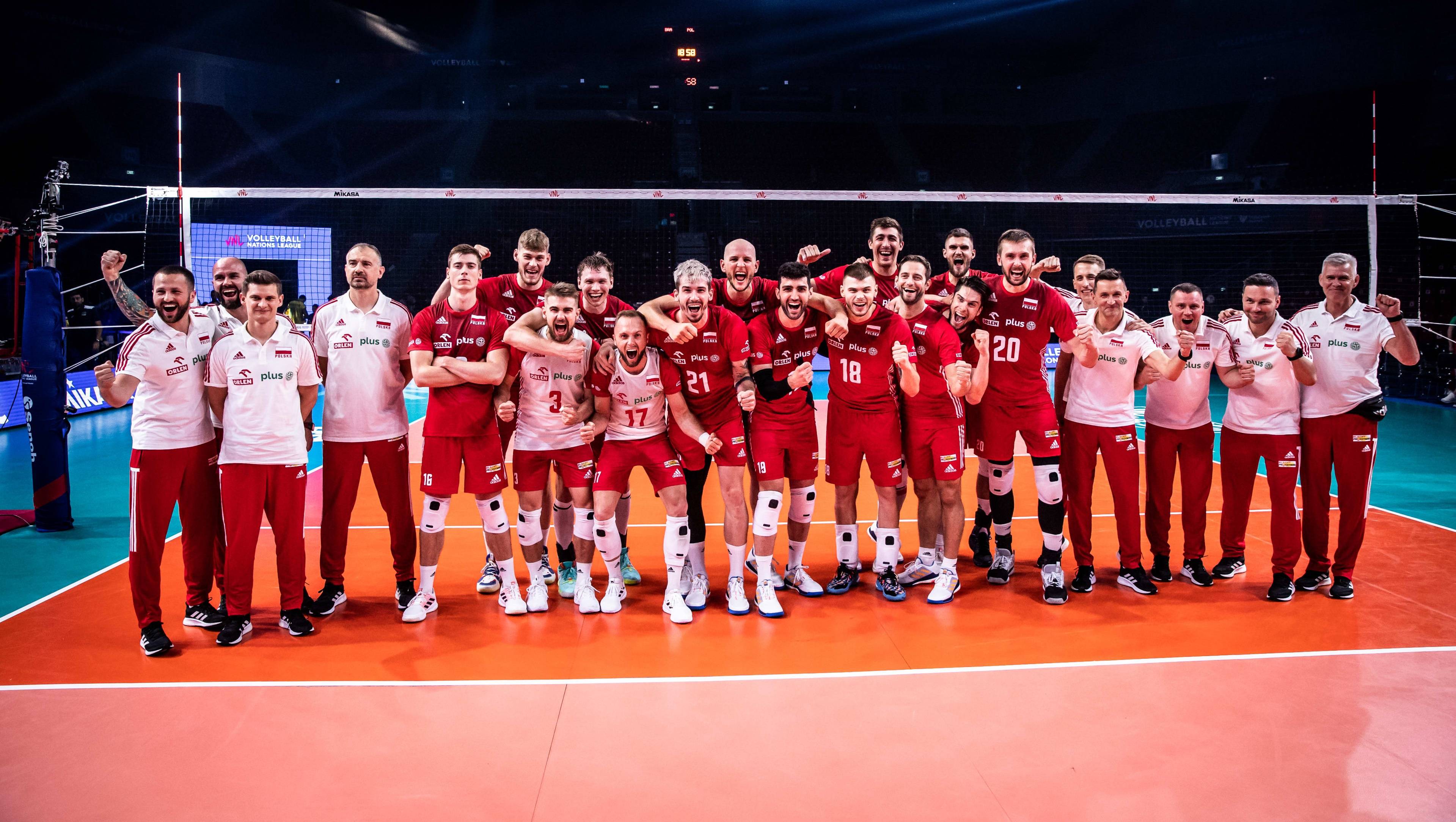 波兰队力克葡萄牙队，梁靖崑惊艳四座